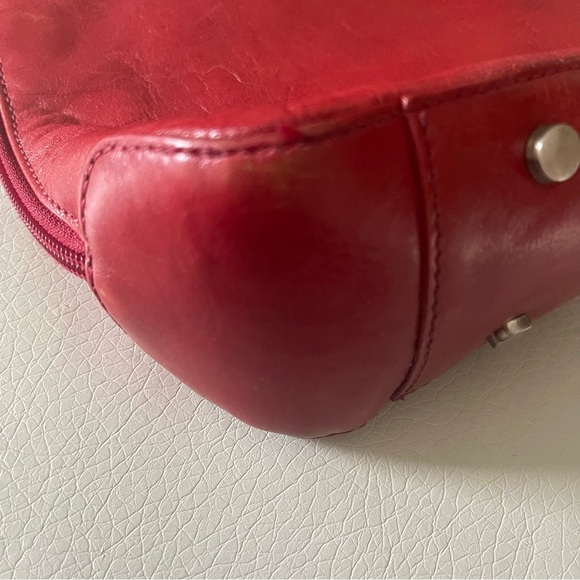 HOBO INTERNATIONAL Paulina Venice red Handbag has some wear please check picture - Picture 7 of 16